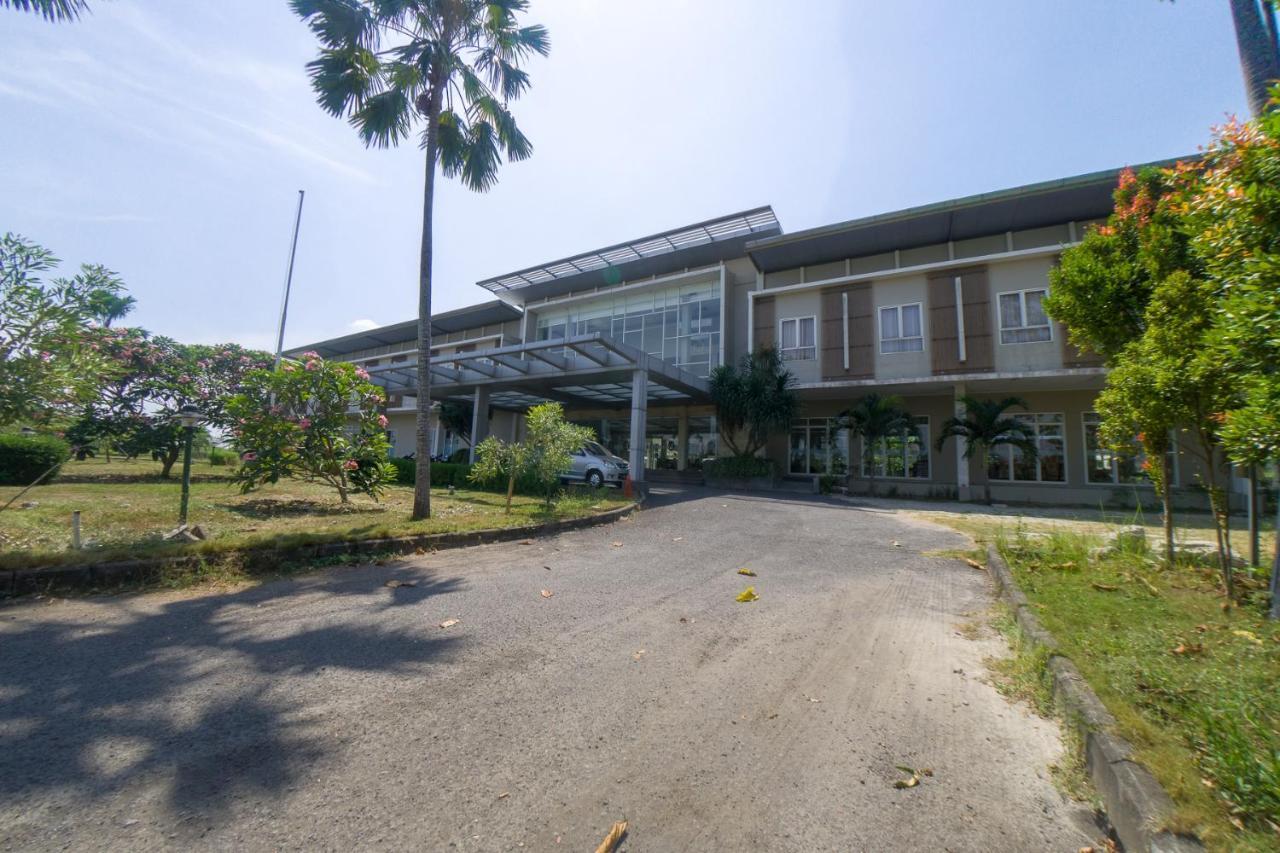 Hotel Bonero Residence Bojonegoro Exterior photo